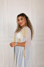 Charger l'image dans la galerie, Cape Selene 2023 - Mousline en broderie
