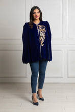Charger l'image dans la galerie, New - Cape velvet - Majesty Cape - Cape pour femme - Cape en Velours
