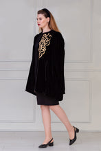 Charger l'image dans la galerie, New - Cape velvet - Majesty Cape - Cape pour femme - Cape en Velours